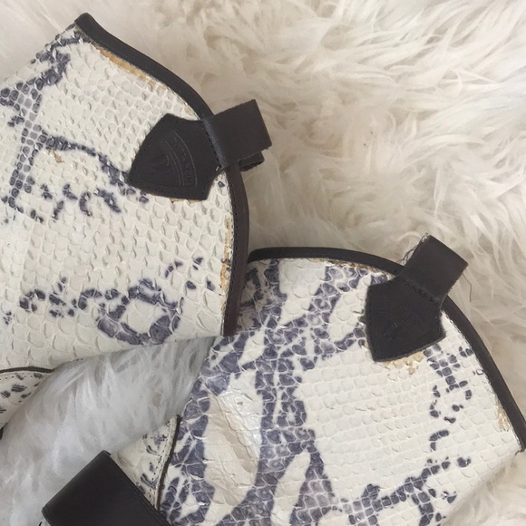 Rare Donald J Pliner boots - Picture 5 of 8